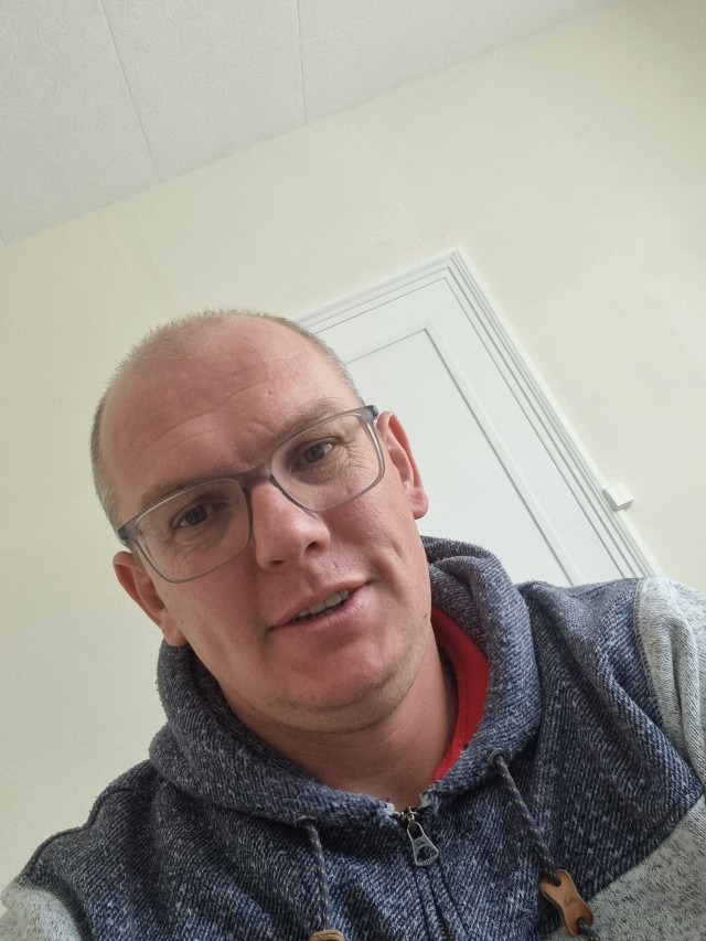 Profil de Soyan, 42 ans, Rencontre à Hosingen