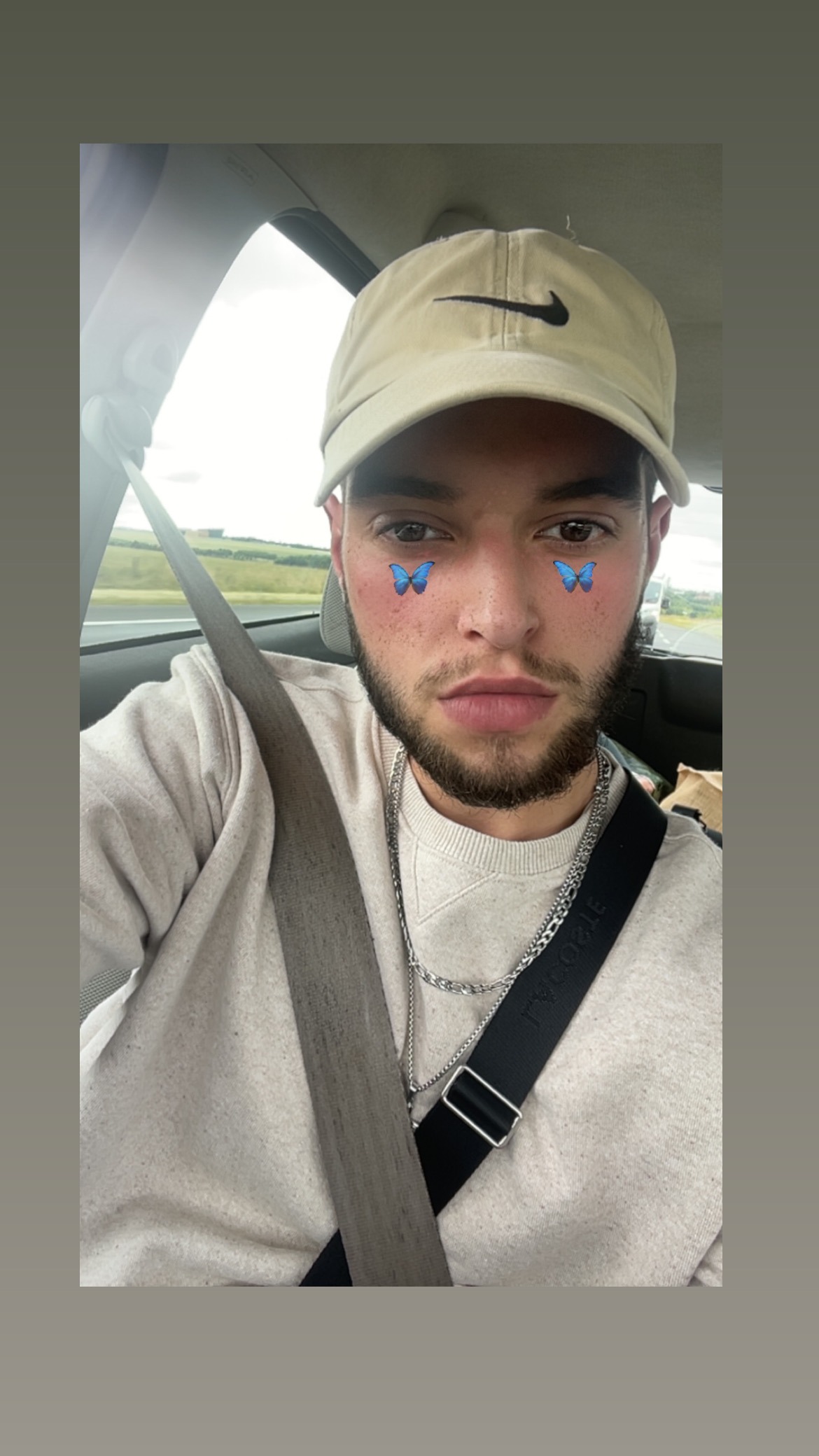 Profil de Ywen, 24 ans, Rencontre à Roder