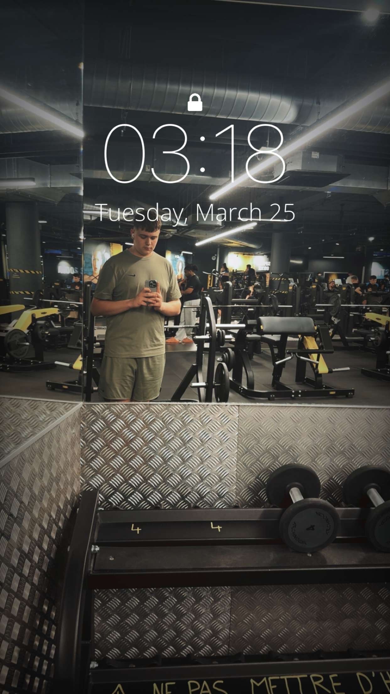 Profil de Nuri, 20 ans, Rencontre à Crendal